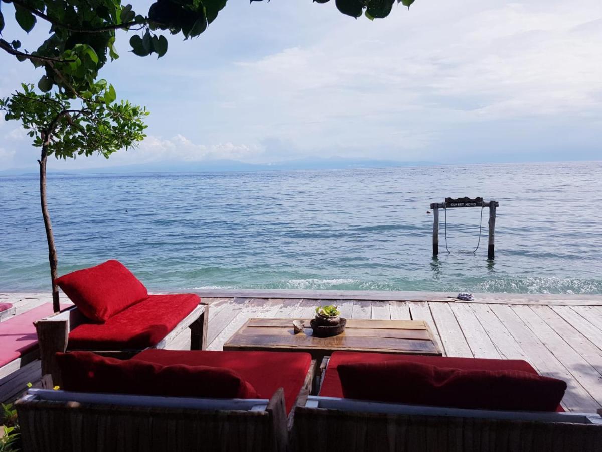 Sunset Moyo Bungalows Moyo Island Extérieur photo